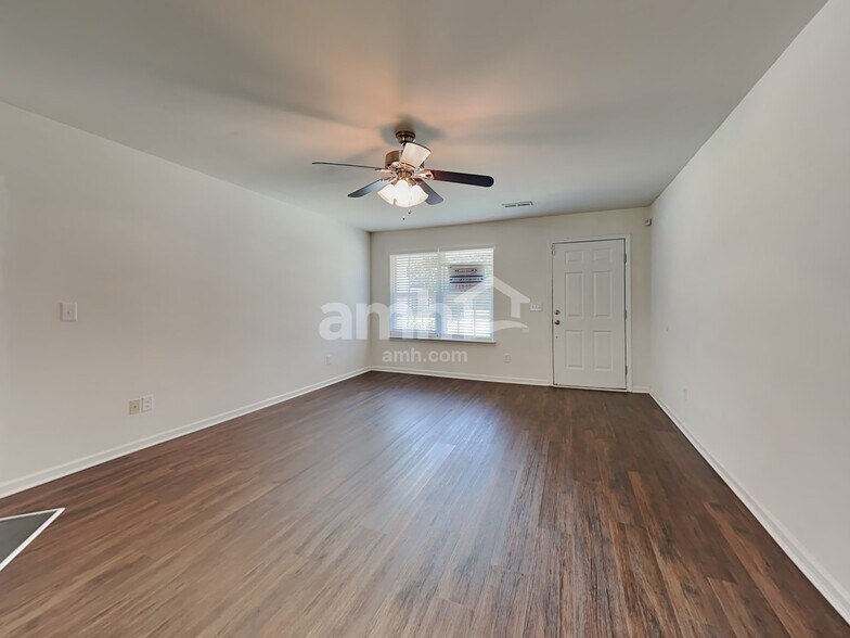 Building Photo - 145 Mount Olivet Dr