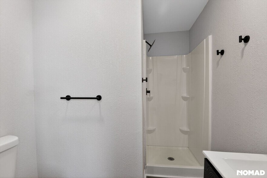 Building Photo - 249 Lee St