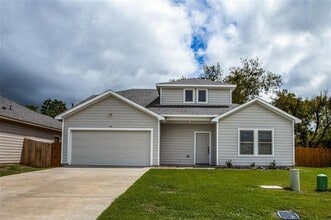 Building Photo - 134 Canales Cir