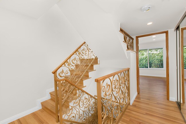 Building Photo - 1745 Selby Ave