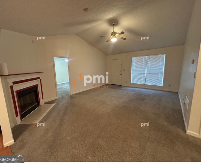 Building Photo - 2720 Sapphire St