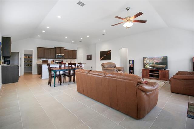 Building Photo - 2521 Weatherford Heights Dr