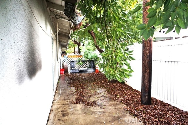 Building Photo - 10553 Poplar St