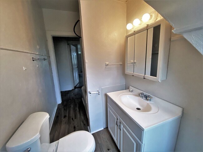 Building Photo - Highland Park - Apartments For Rent In Pit...
