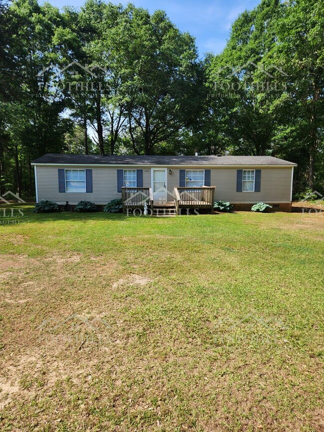 Building Photo - Woodfern Haven: 3-Bed, 2-Bath Mobile Home ...