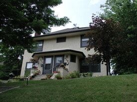 Building Photo - 428 W Franklin Ave