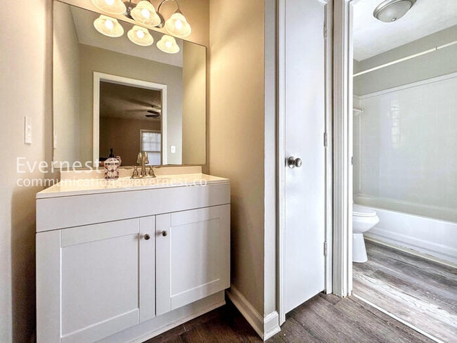 Building Photo - 295 E Burns Ct SW