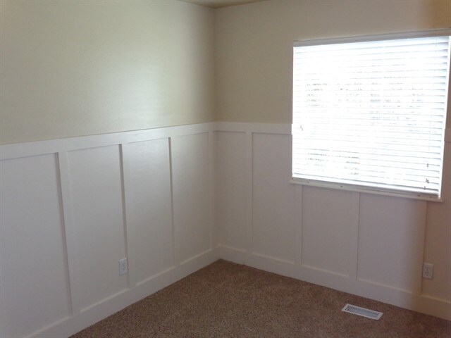 Building Photo - 379 S 410 W