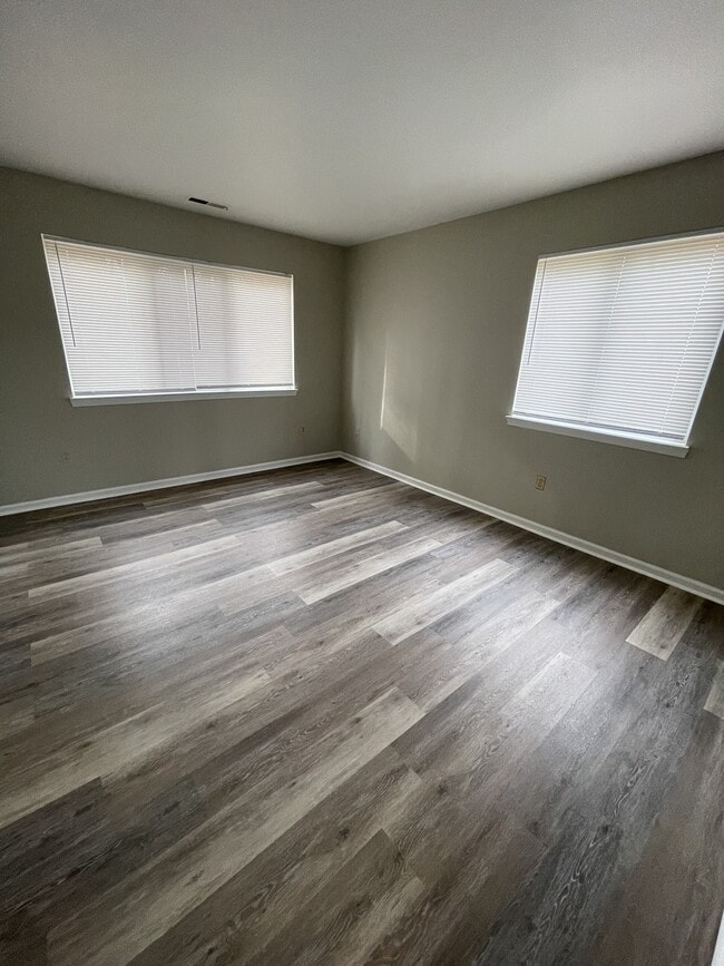 Building Photo - 1626 Glen Ave