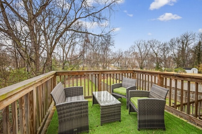 Building Photo - 4103 Main St