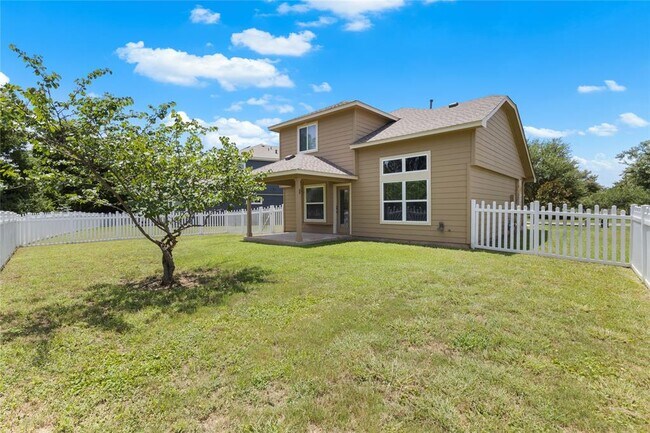 Building Photo - 505 Trinity Bend