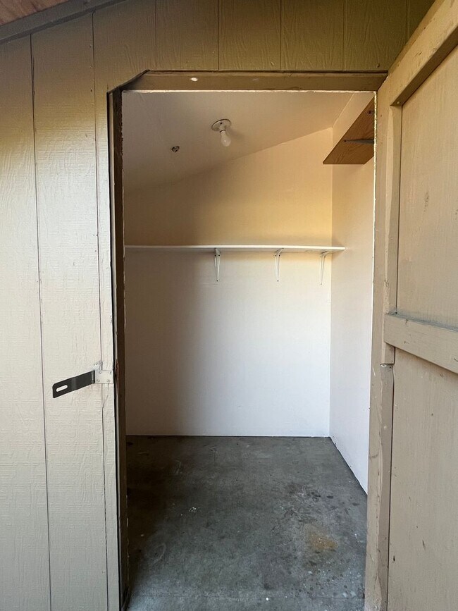 Building Photo - PURE Property Management Presents: Inviting single story two-bedroom condo in Rohnert Park!