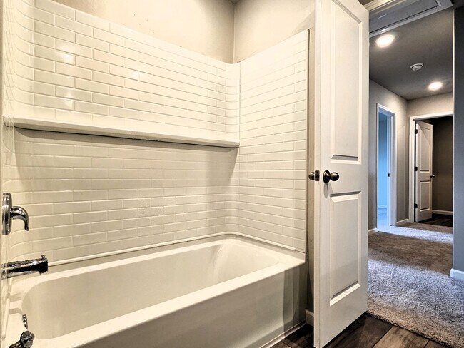 Building Photo - 1708 Amaranth Ln