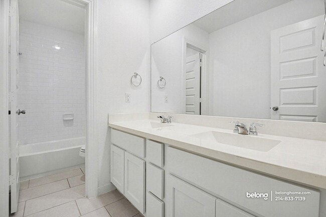 Building Photo - 3801 Blue Yucca Ln