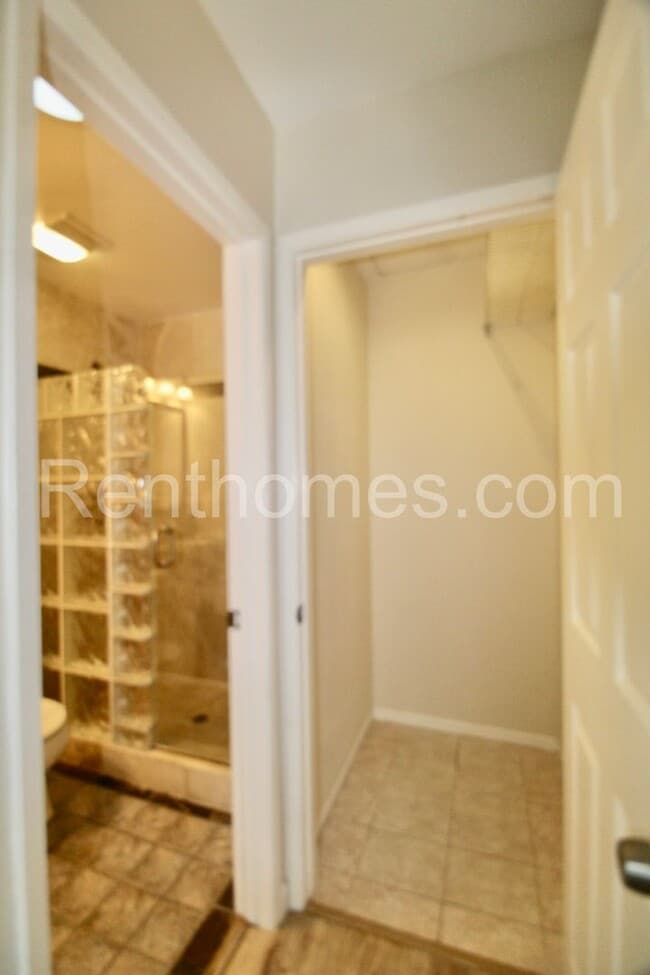 Building Photo - 8959 Canis Ln