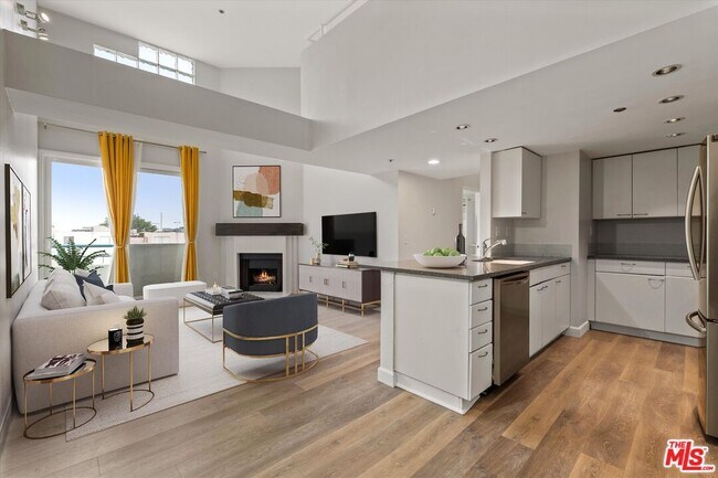 Building Photo - 12773 Caswell Ave