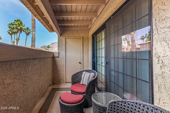 Building Photo - 10410 N Cave Creek Rd