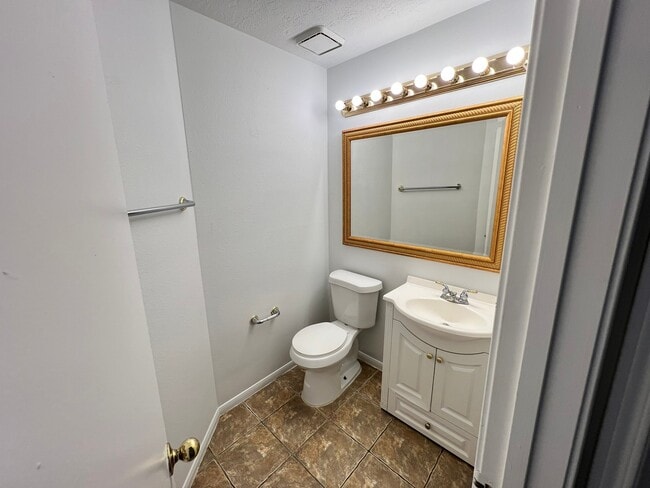 Building Photo - 6334 Cape Forward Dr
