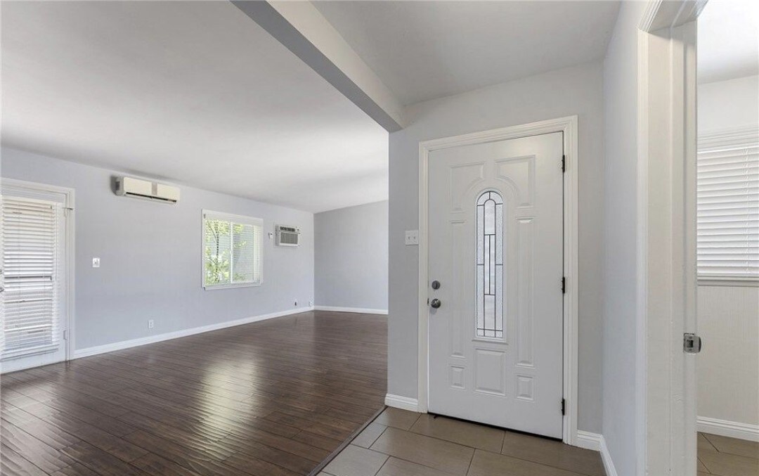 Building Photo - 1218 E Washington Blvd