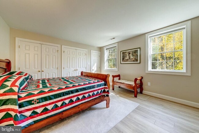 Building Photo - 1854 Valley Wood Rd