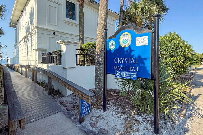 Building Photo - 4496 Luke Ave