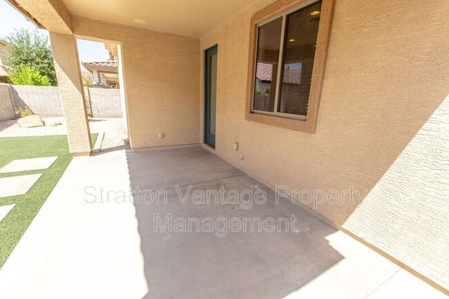 Building Photo - 1701 W Flamingo Dr