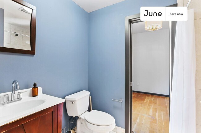 Building Photo - 161 W 120th St