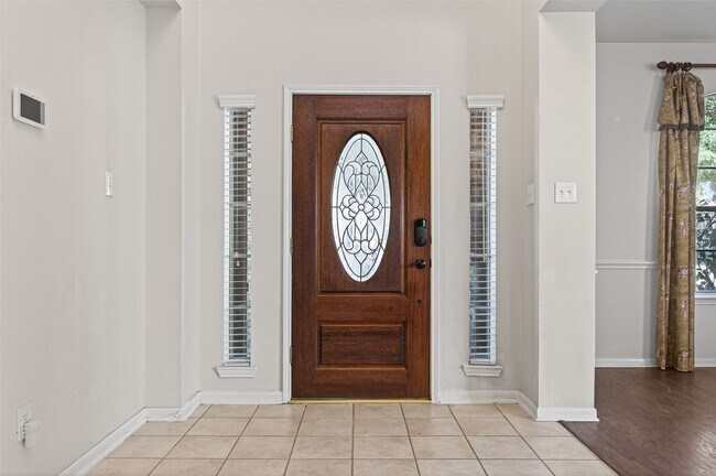 Building Photo - 16515 Cypress Thicket Dr