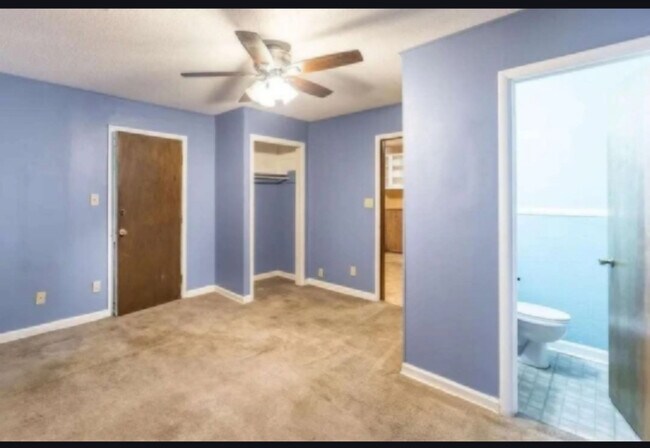 Building Photo - 1553 Hurley Cir