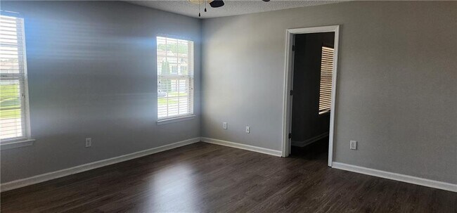 Building Photo - 413 Windstone Trail