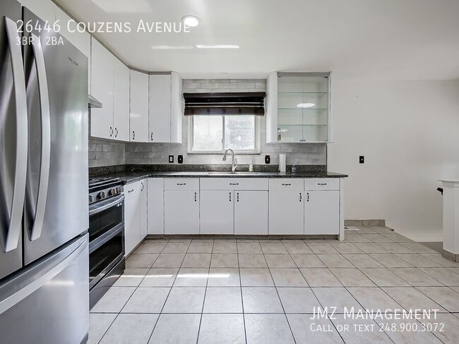 Building Photo - 26446 Couzens Ave
