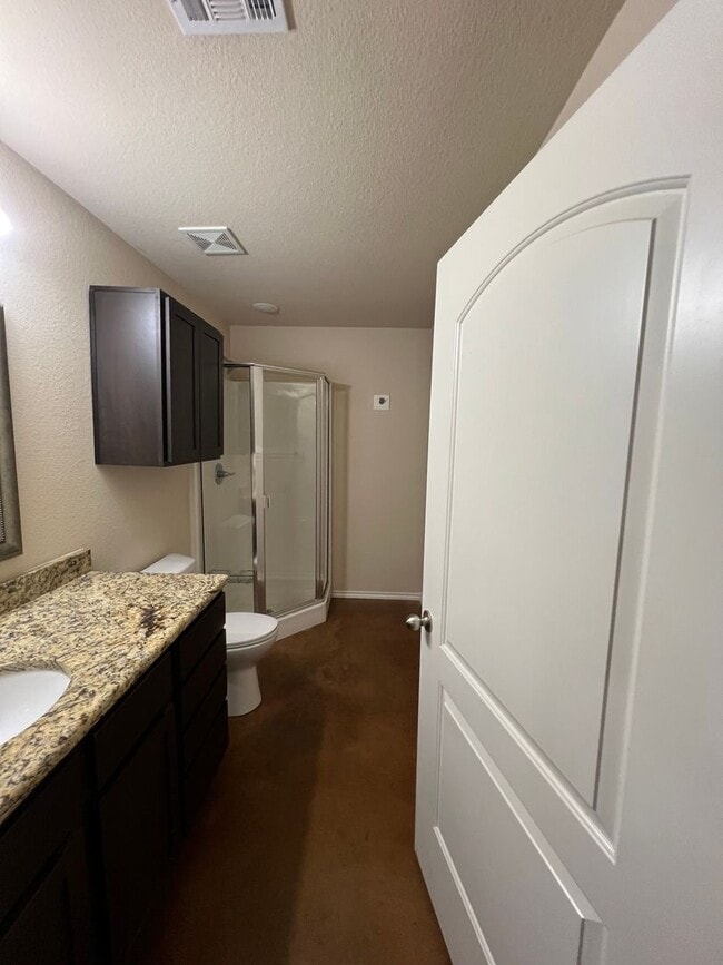 Building Photo - McGregor duplex
