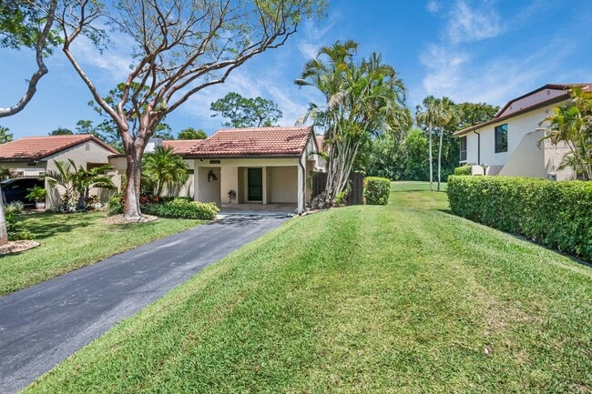 Building Photo - 21922 Cypress Dr