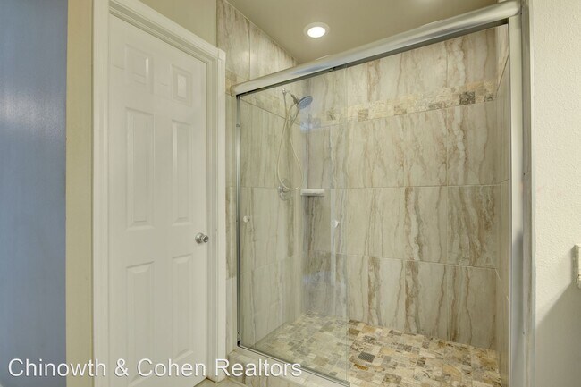 Building Photo - 3 br, 2 bath House - 9720 S 70th E Ave