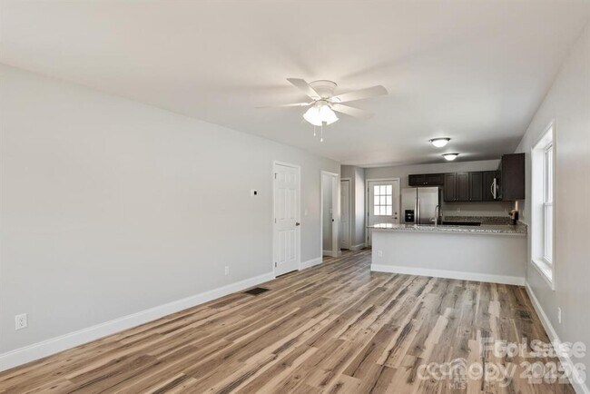 Building Photo - 275 Quinn Hill Ln