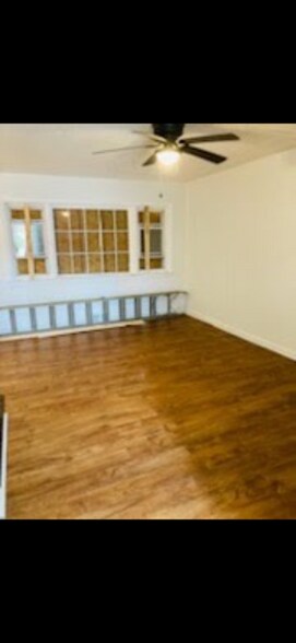 Building Photo - 2xxx S Forwood St