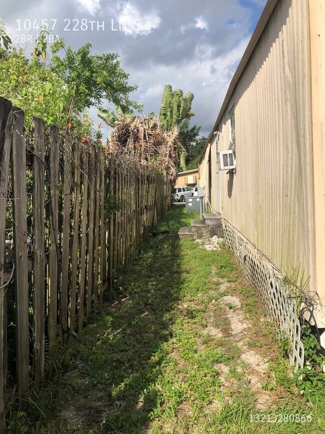 Building Photo - 10457 S 228th Ln