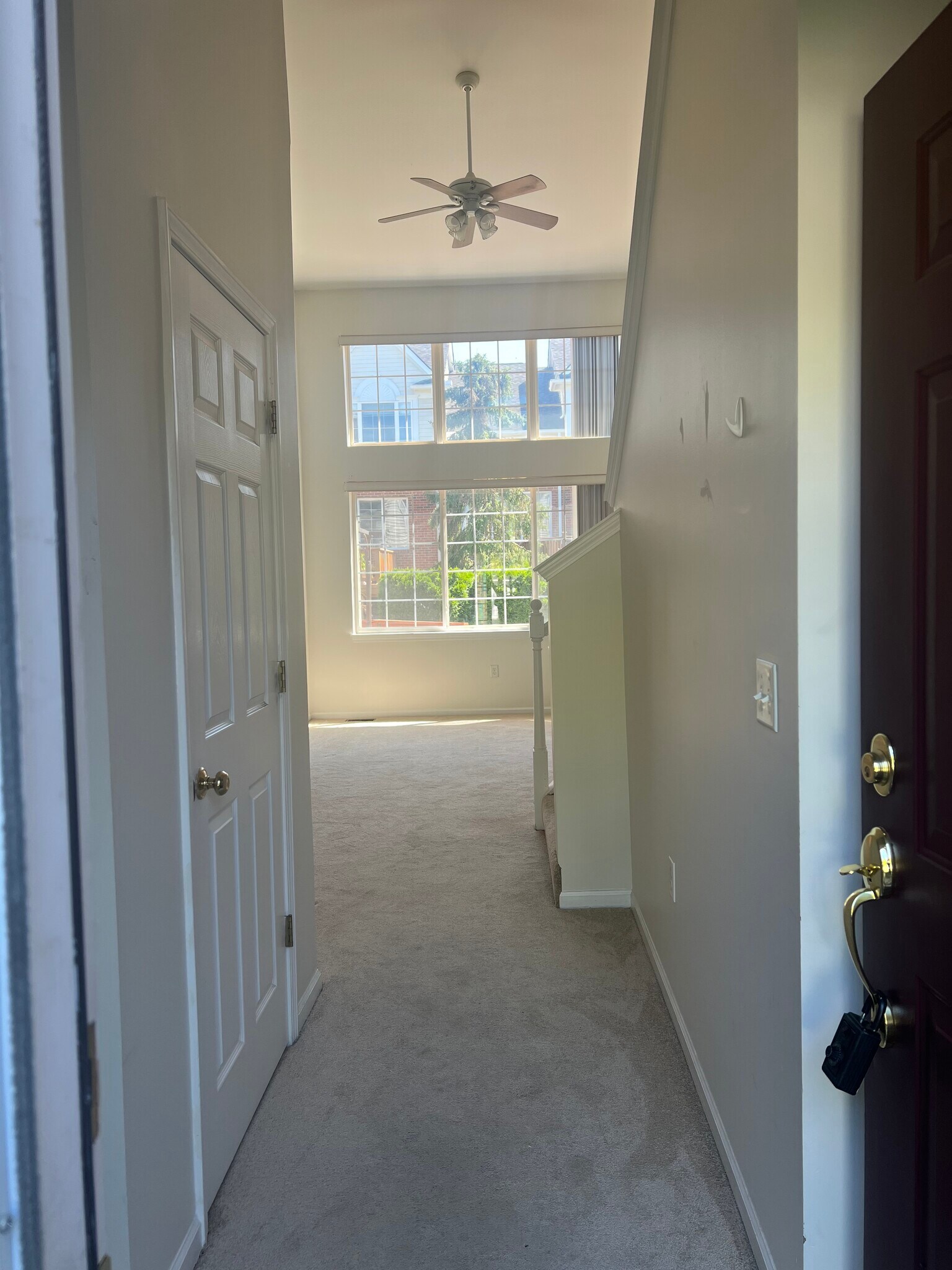 Building Photo - 41861 Yeats Dr