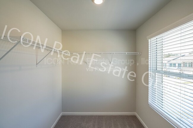 Building Photo - 124 Vlg Grn Dr NW