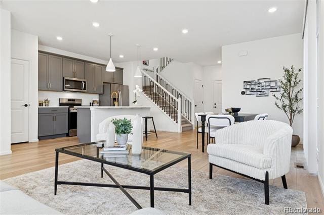 Building Photo - 6218 N Nepal Ct