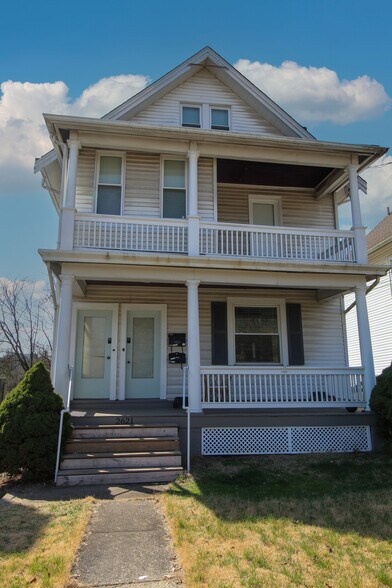 Building Photo - 2621 Ida Ave