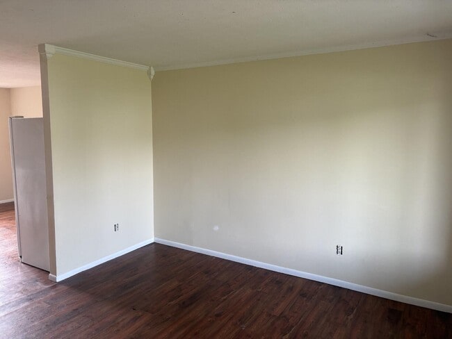 Building Photo - 4013 Hunters Green Dr