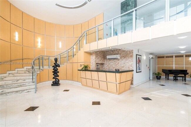 Building Photo - 6770 Indian Creek Dr