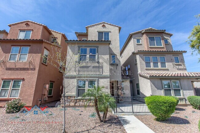 Building Photo - 2218 N 77th Dr
