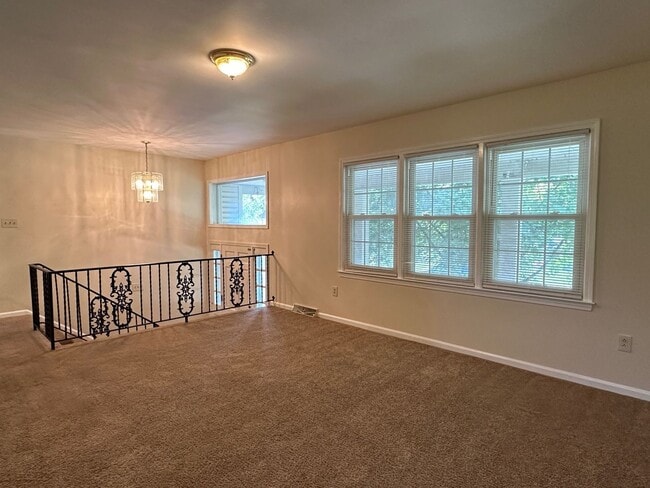 Building Photo - COMING SOON! Beautiful House in Tates Creek! 3 BR, 2.5 Baths, Finished Basement & Garage