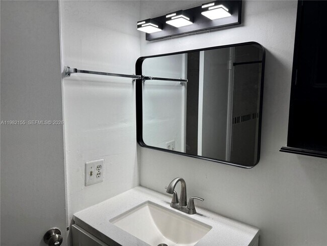 Building Photo - 15610 SW 80th St