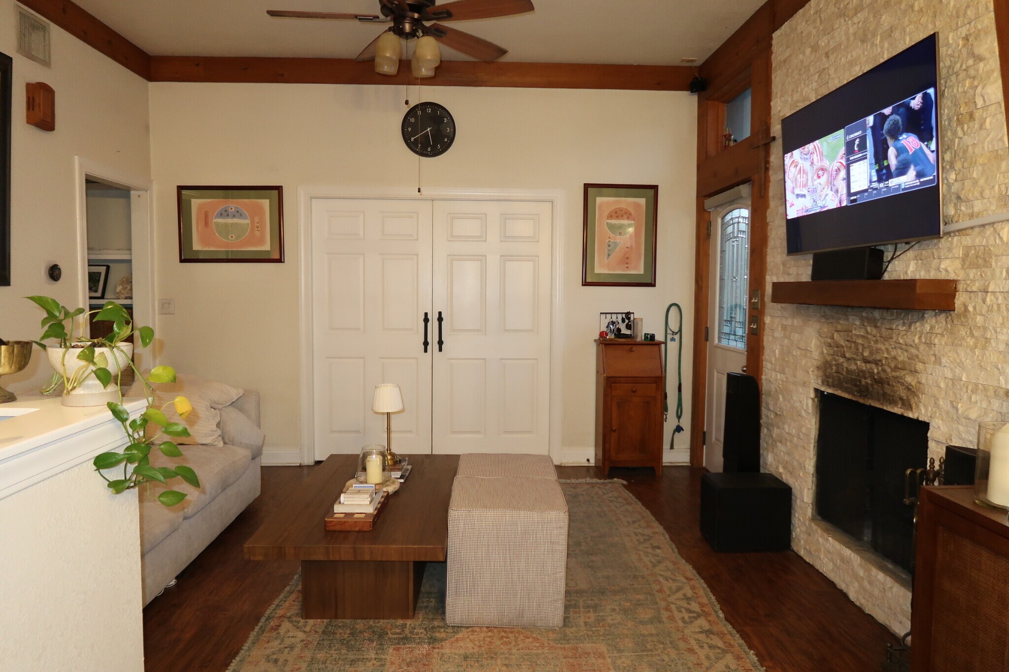 Building Photo - 11002 Lakeside Dr