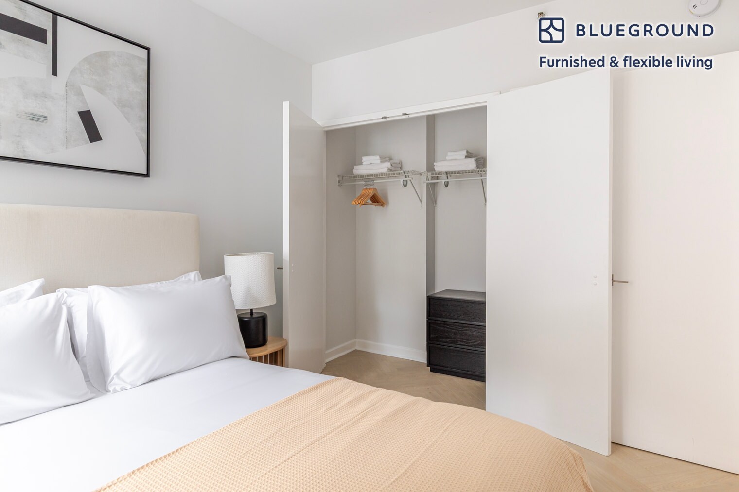 Building Photo - 49 E 34th St