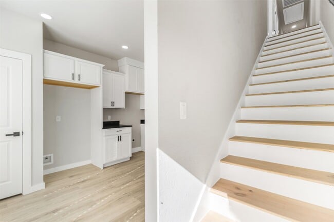 Building Photo - 1504 Clay St