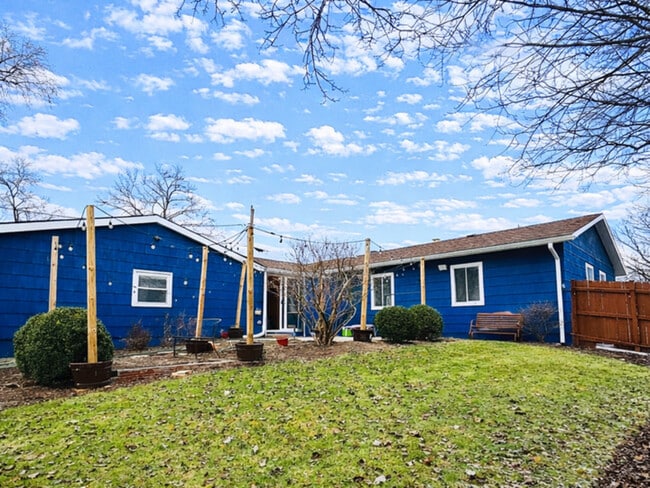 Building Photo - 5508 S Stough St